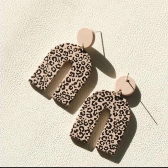 Jewelry - Leopard Geometric Drop earrings